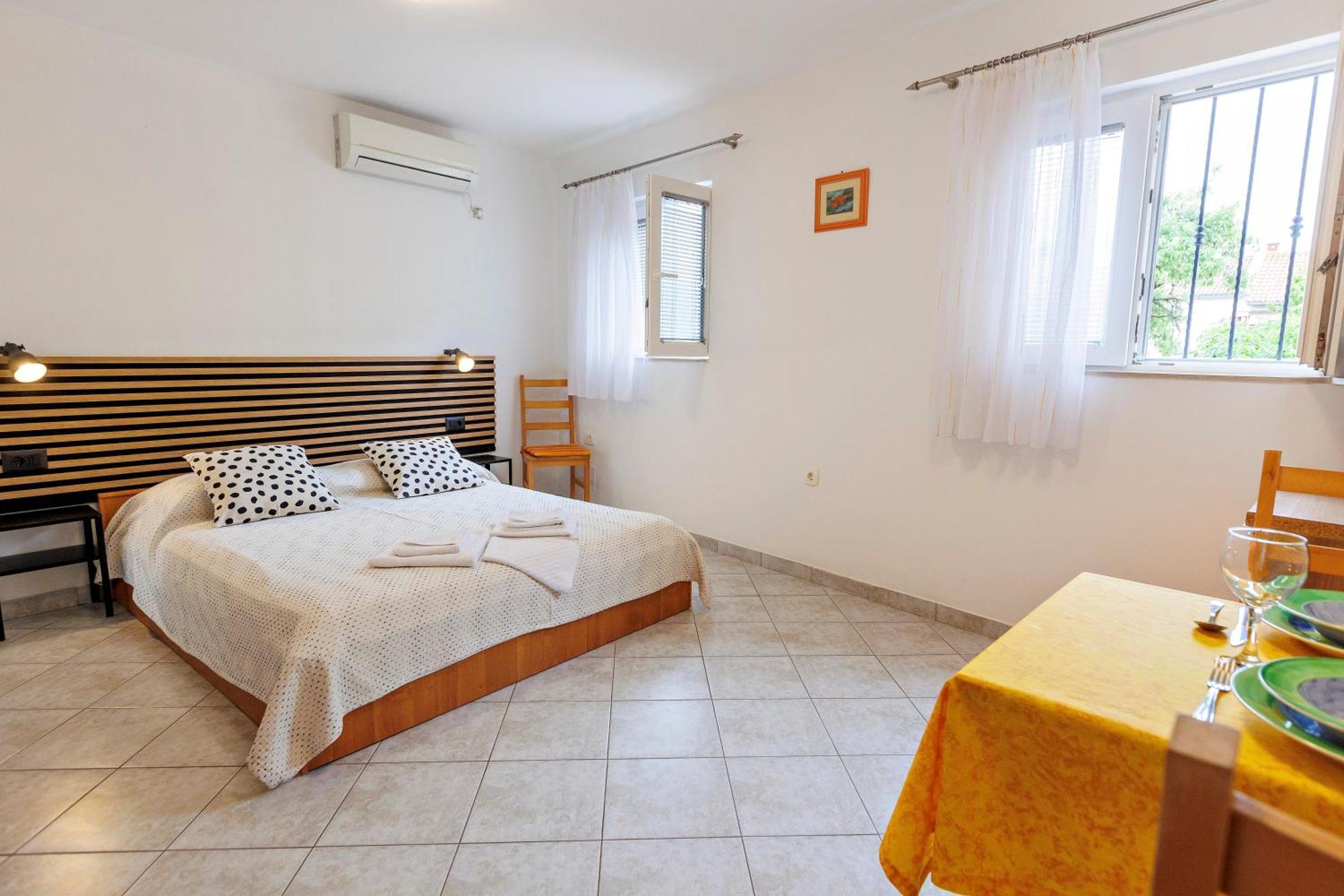 Baricevic Apartment Bol
